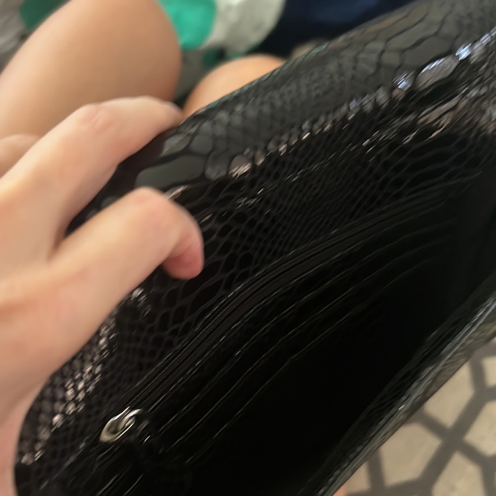 Never Worn - image 3